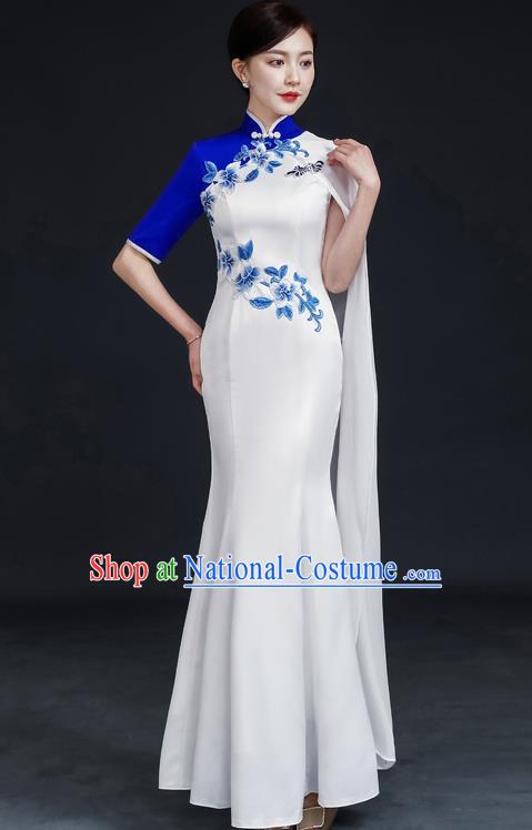 Chinese Embroidered Peach Blossom Qipao Clothing Modern Cheongsam Traditional White Qipao Dress Compere Full Dress