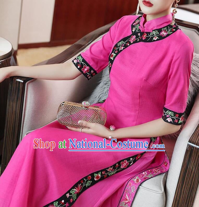 Chinese Traditional Cheongsam Embroidered Megenta Dress Aodai Qipao