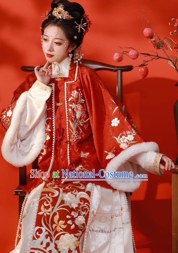 Chinese Traditional Winter Garment Clothing Ancient Rich Lady Dresses Ming Dynasty Costumes