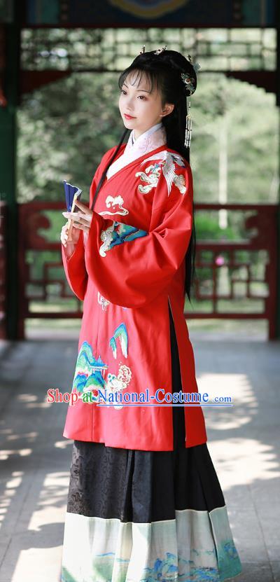 China Traditional Hanfu Red Long Gown and Black Mamian Skirt Ancient Noble Woman Costumes Ming Dynasty Historical Clothing