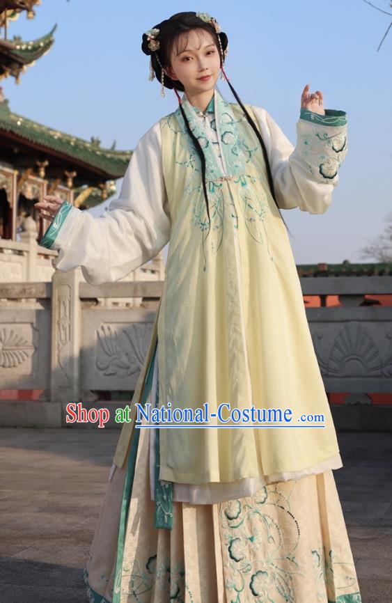 China Ming Dynasty Young Lady Hanfu A Dream in Red Mansions The Twelve Beauties of Jinling Qiao Jie Costumes