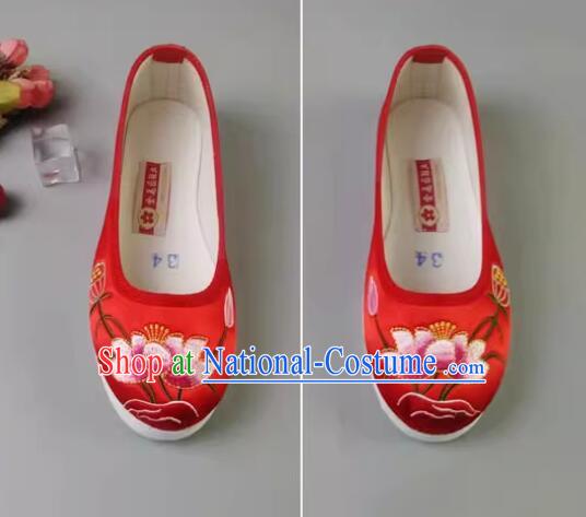 Chinese Embroidered Shoes Handmade Old Peking Shoes Red Satin Wedding Shoes