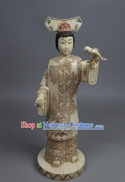 Chinese Qing Dynasty Palace Lady Statue Handmade Ox Bone Handicraft Sculpture