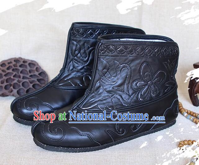 China Old Beijing Shoes Handmade Leather Boots Black Kung Fu Boots Winter Fleece Linning Insulated Shoes