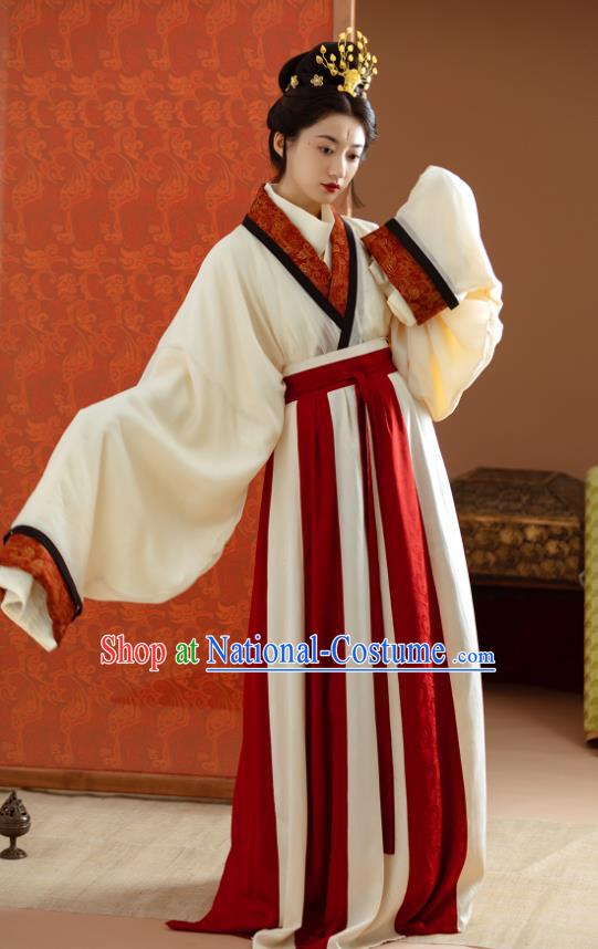 China Eastern Han Dynasty Beauty Costumes Traditional Hanfu White Dress Ancient Court Princess Clothing