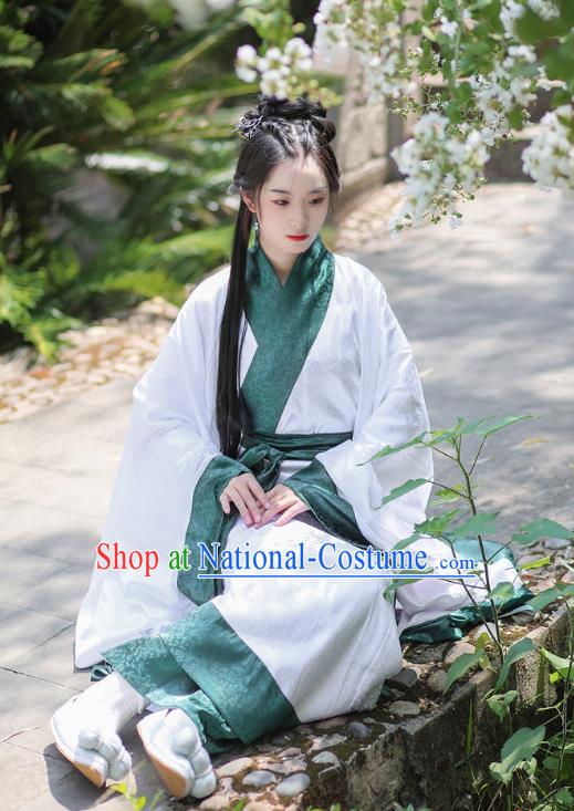 Chinese Ancient Palace Woman White Dress Traditional Han Fu Curving Front Robe Qin Dynasty Empress Garment Costume