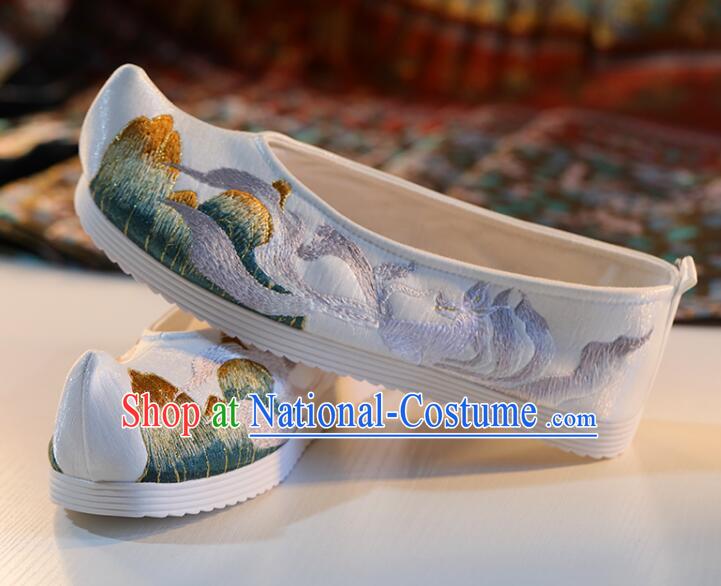 China Handmade Shoes White Cloth Nine Tail Fox Pattern Shoes Traditional Hanfu Shoes Ancient Childe Shoes