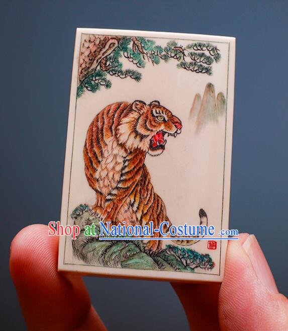 Chinese Microscopic Carving Sculpture Majestic Tiger