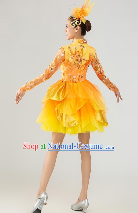 China Lantern Dance Costume Drum Dance Fashion Modern Dance Yellow Dress Women Group Yangko Dance Clothing