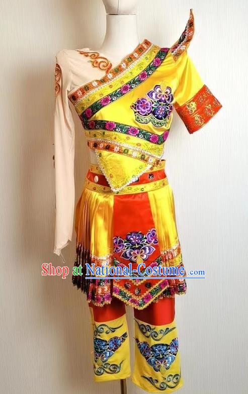 March Three Ethnic Minority Dance Costumes Hydrangea Round Dance Costumes Zhuang Dance Stage Performance Costumes