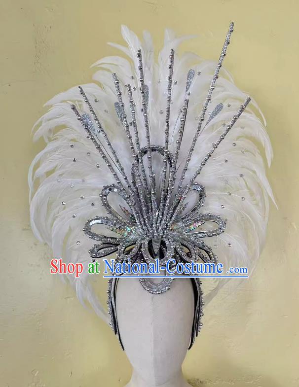 Opening Dance Performance White Feather Headdress Dance Team Samba Carnival Halloween