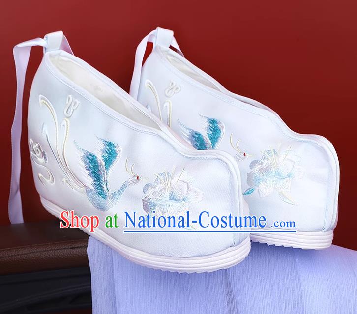 Women White Ancient Costume Hanfu Shoes Cloth Shoes Inner Heightening Embroidered Shoes