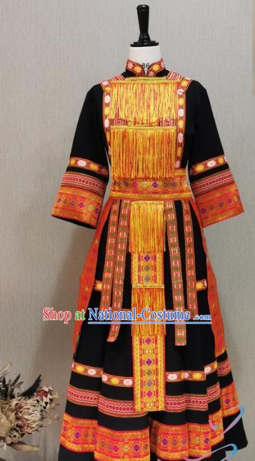 Traditional Guangxi Yao and Zhuang Costumes National Catwalk Costumes