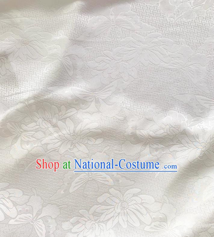 White China Classical Mulberry Silk Traditional Butterfly Pattern Fabric Cheongsam Cloth Jacquard Damask