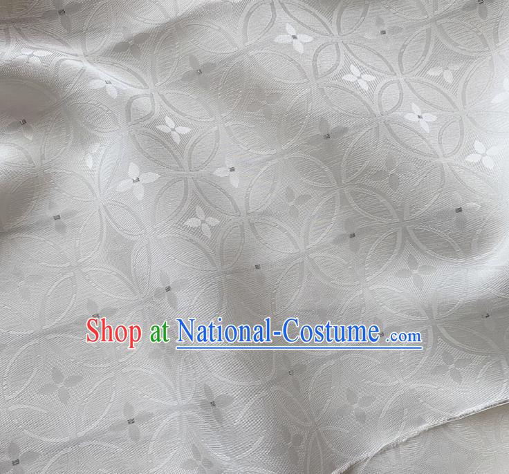 China Classical Copper Cash Design Silk Fabric Traditional Mulberry Silk Cheongsam White Brocade Material