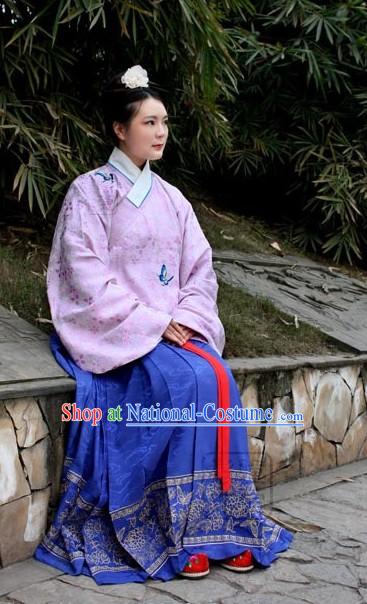 Ming Dynasty Female Outfit