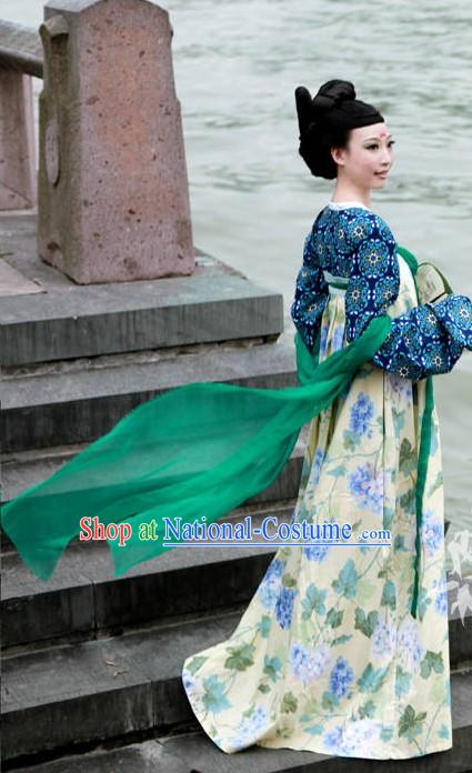 Blue Flower Hanfu Clothing and Green Cape Set