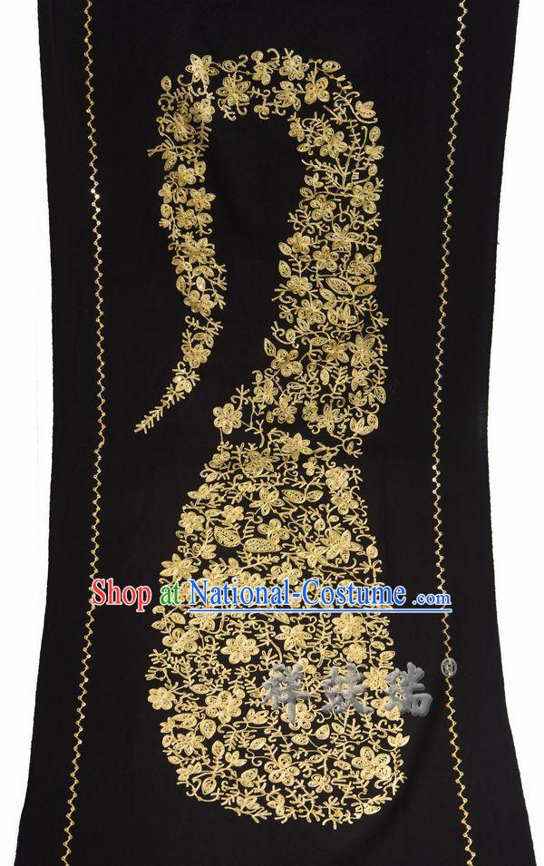 Traditional Chinese Rui Fu Xiang Flower Wool Scarf