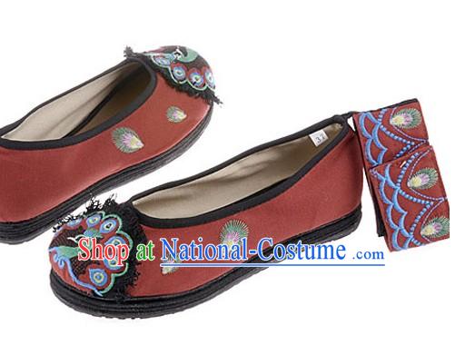 Traditional Chinese Embroidered Peacock Cloth Dance Shoes