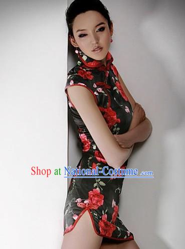 Short Rose Black Silk Qipao