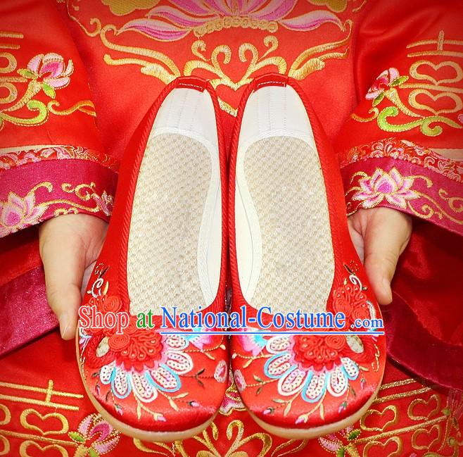 Chinese Classical Embroidered Peacock Wedding Shoes for Brides