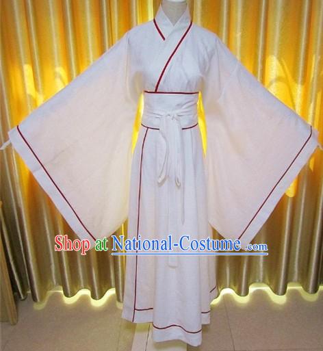 Ancient Chinese Han Dynasty White Clothing and Robe