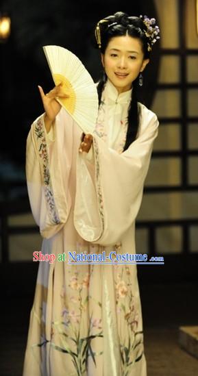 Liu Ru Shi _ Threads of Time Ming Dynasty Female Clothing and Hair Accessories