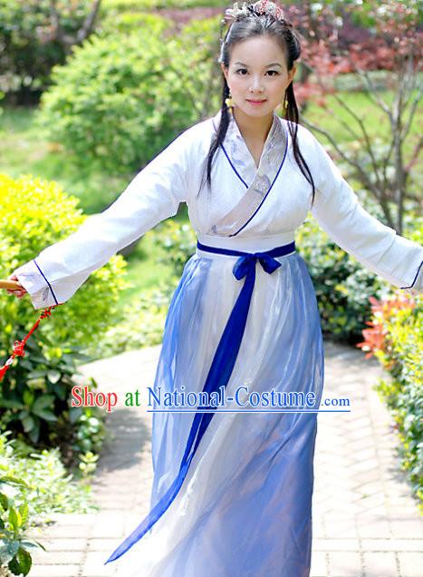 Ancient Chinese Han Dynasty Costumes for Women