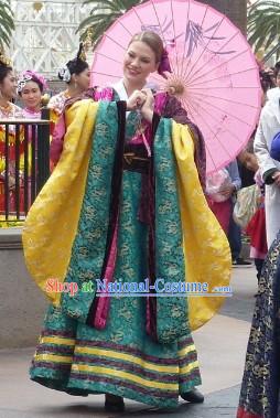 Ancient Chinese Wide Sleeves Princess Costumes and Umbrella Complete Set