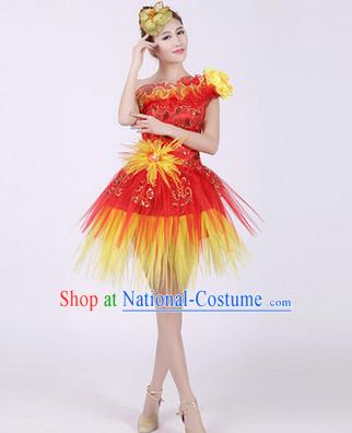 Enchanting Effect Folk Dance Suit and Headwear Complete Set for Women