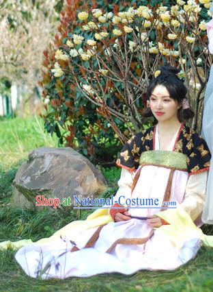 Han Dynasty Female Traditional Dresses