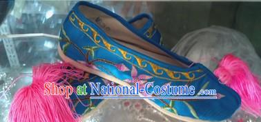 Chinese Opera Embroidered Flower Shoes for Women