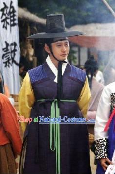 Traditional Korean Scholar Costumes for Men