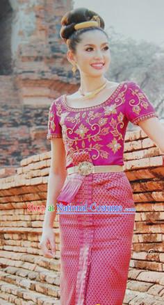 Formal Thai National Costume