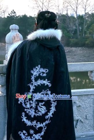 White China Ancient Cultural Garment Hanfu Mantle Clothes