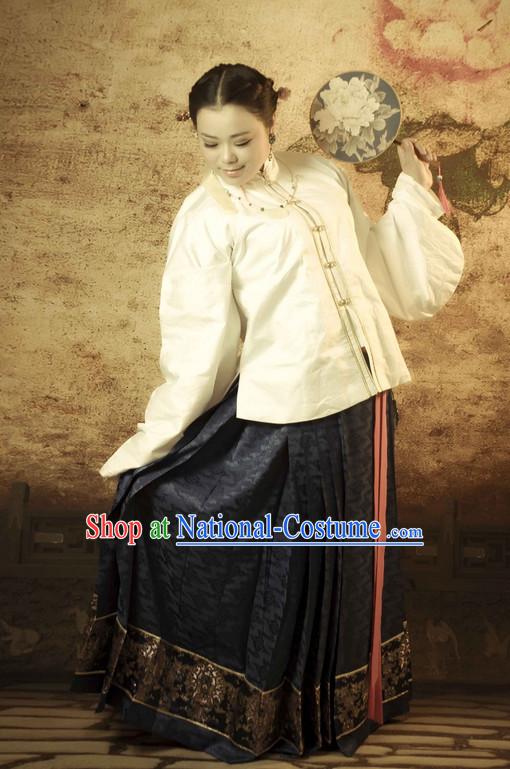 Chinese Ancient Ming Dynasty Clothing for Women