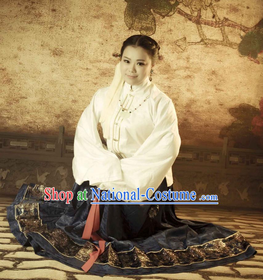 Chinese Classic Ming Dynasty Clothes for Women