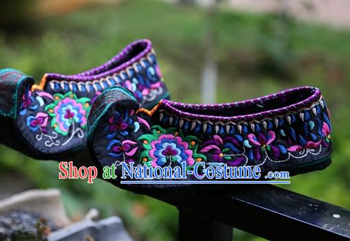 Chinese Handmade Embroidered Shoes Wedding Shoes Kung Fu Wushu Shoes Womens Shoes Opera Shoes Hanfu Shoes Dance Shoes