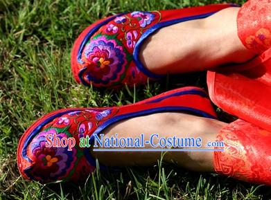 Chinese Handmade Embroidered Shoes Wedding Shoes Kung Fu Wushu Shoes Womens Shoes Opera Shoes Hanfu Shoes Dance Shoes