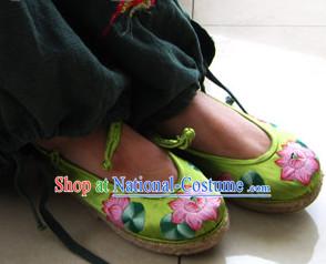 Chinese Handmade Embroidered Shoes Wedding Shoes Kung Fu Wushu Shoes Womens Shoes Opera Shoes Hanfu Shoes Dance Shoes