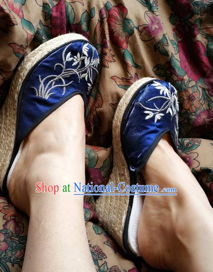 Traditional Chinese National Blue Wedge Heel Shoes Embroidered Shoes, China Handmade Shoes Hanfu Embroidery Orchid Shoes for Women