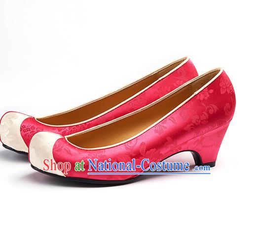 Traditional Korean National Wedding Embroidered Watermelon Red Shoes, Asian Korean Hanbok Bride Embroidery Satin Shoes for Women