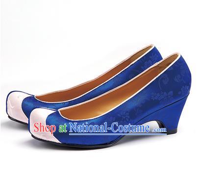 Traditional Korean National Wedding Deep Blue Embroidered Shoes, Asian Korean Hanbok Bride Embroidery Satin High-heeled Shoes for Women