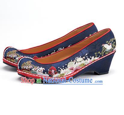 Traditional Korean National Wedding Shoes Embroidered Shoes, Asian Korean Hanbok Embroidery Navy Bride Court Shoes for Women