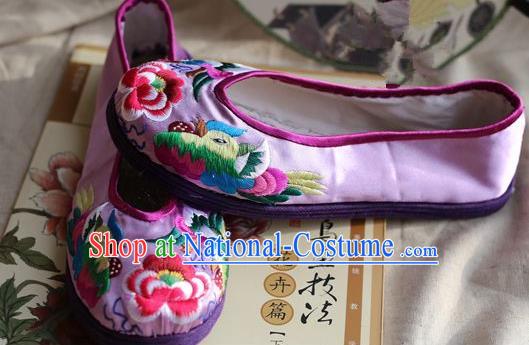 Asian Chinese Traditional Shoes Lilac Embroidered Shoes, China Peking Opera Handmade Embroidery Mandarin Duck Shoe Hanfu Princess Shoes for Women