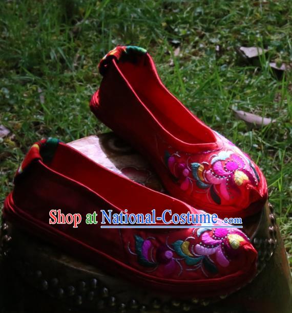 Asian Chinese Traditional Shoes Wedding Bride Embroidered Shoes, China Peking Opera Handmade Embroidery Shoe Hanfu Princess Red Shoes for Women