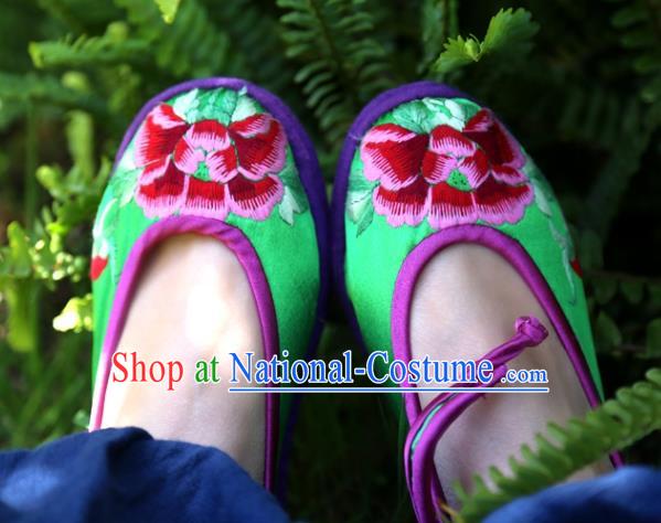 Traditional Chinese Ancient Princess Shoes Green Cloth Embroidered Shoes, China Handmade Embroidery Peony Hanfu Shoes for Women