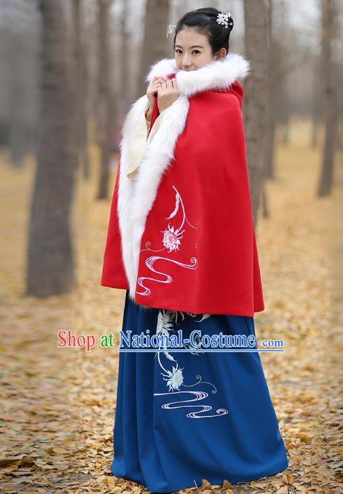 Traditional Chinese Ming Dynasty Young Lady Hanfu Costume Embroidered Red Wool Short Cloak for Women