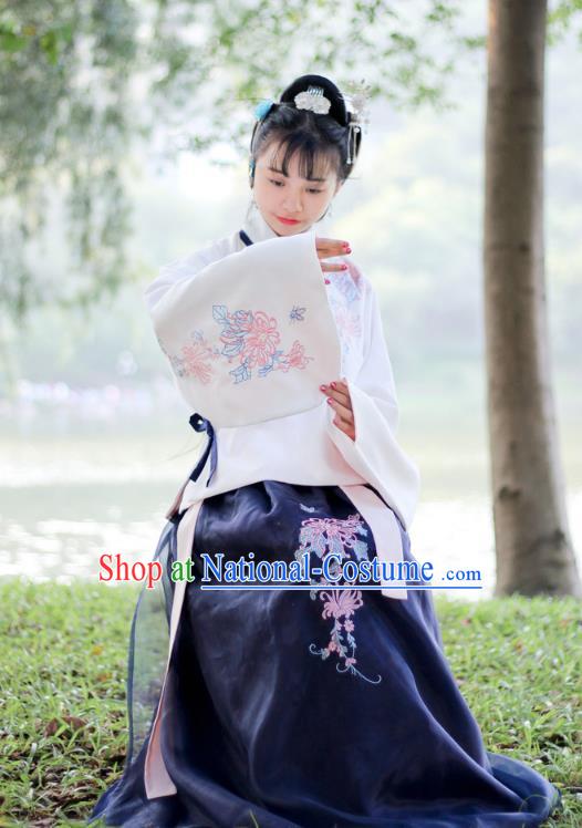 Traditional Chinese Ancient Ming Dynasty Young Lady Hanfu Costume Embroidered Blouse and Skirt for Women