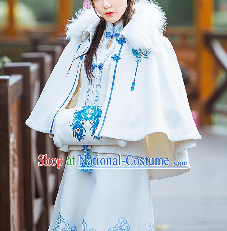 Traditional Ancient Chinese Embroidered Hanfu Muff Embroidered Peacock Feathers White Handwarmers for Women